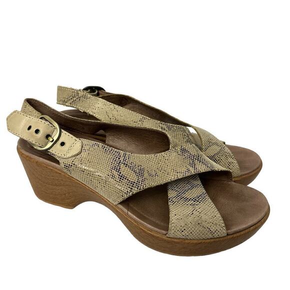Dansko Sandals Womens 8 Brown Tan Jacinda Snakeskin Wooden Heel Wedge 38 EU - Picture 1 of 11